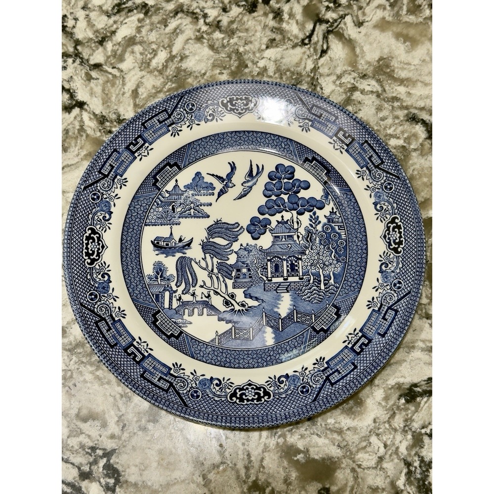 Vintage Blue Willow Churchill 10.25" Dinner Plates Set of 2 Made In England